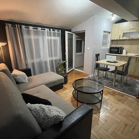Center View *